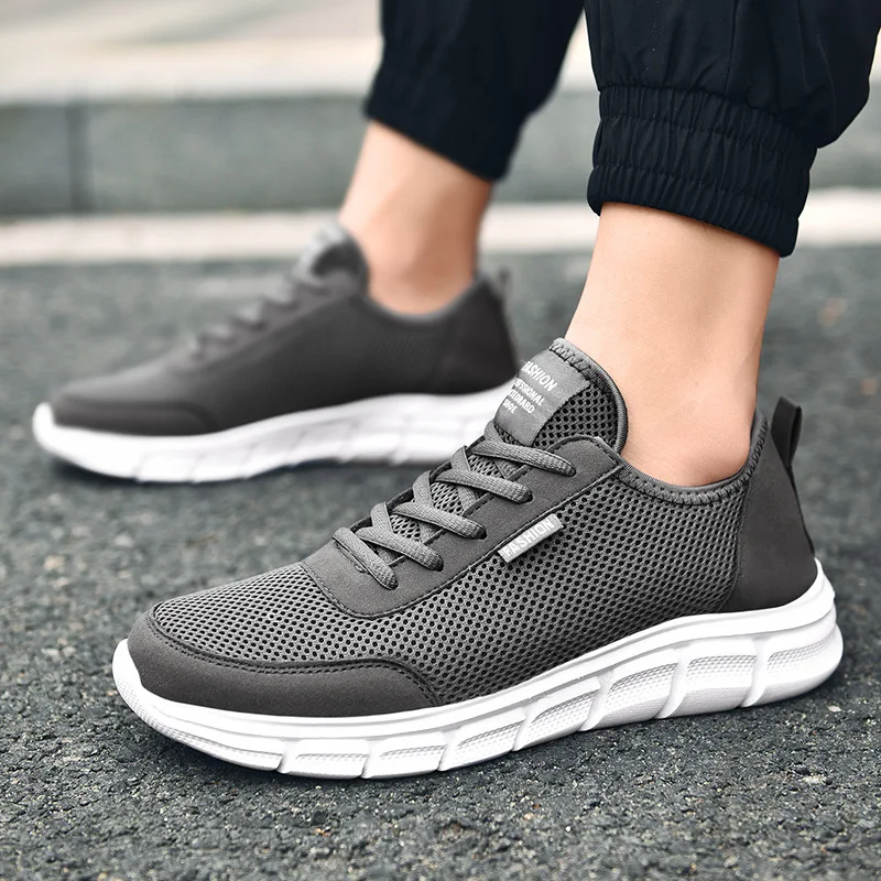 新しいメッシュ男性靴ラックアップカジュアルシューズ男性スニー - Mesh Trainer Breathable のレビューと価格