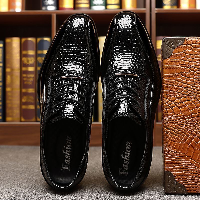 メンズ光沢パテントレザー英国風ポインテッドトゥドレスシューズ - Men Shoes Formal のレビューと価格