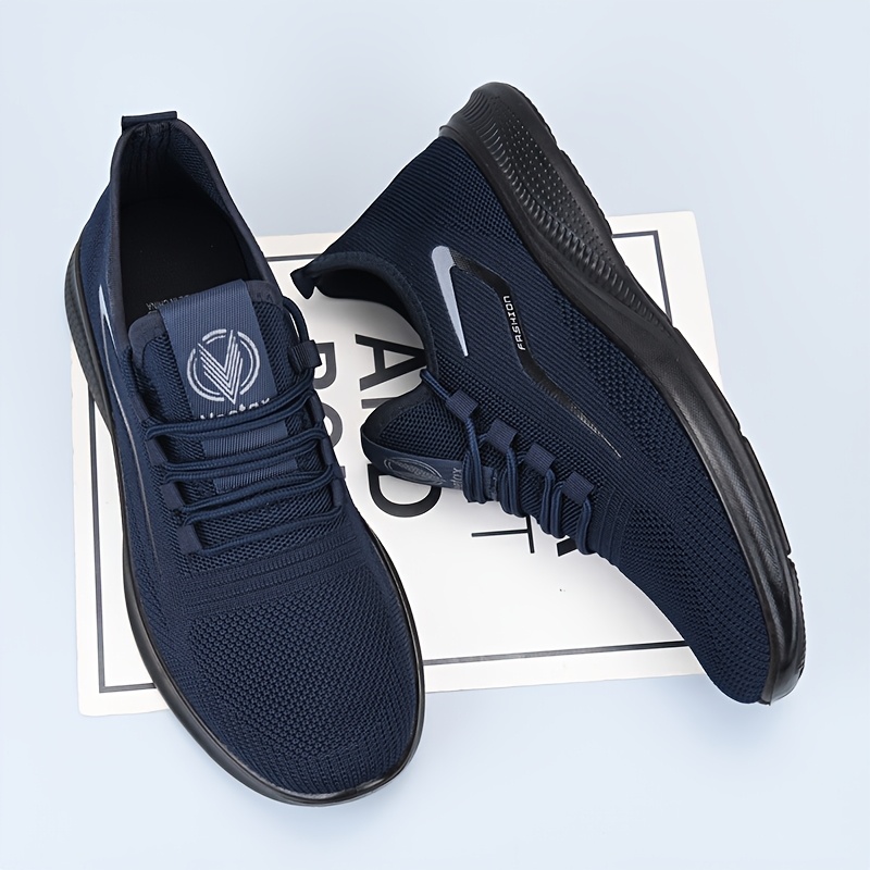 男性通気性メッシュスニーカースリッポン軽量ウォーキングシュー - Mesh Trainer Breathable のレビューと価格