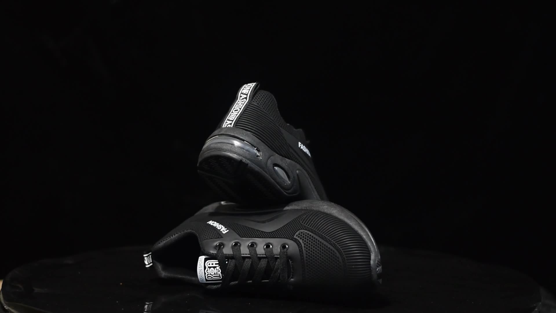 メンズカジュアルスニーカー新通気性スポーツシューズ男性春のフ - Mesh Trainer Breathable のレビューと価格