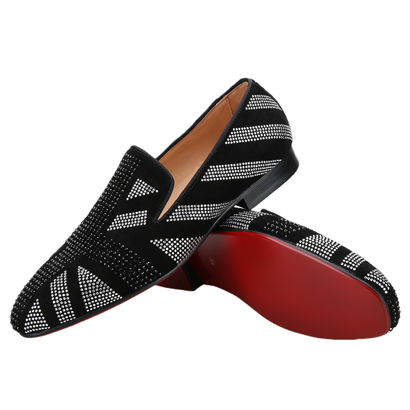 Piergitar-男性用の牛のスエードスリッパ,黒と銀の色 - Men Shoes Red Tape のレビューと価格